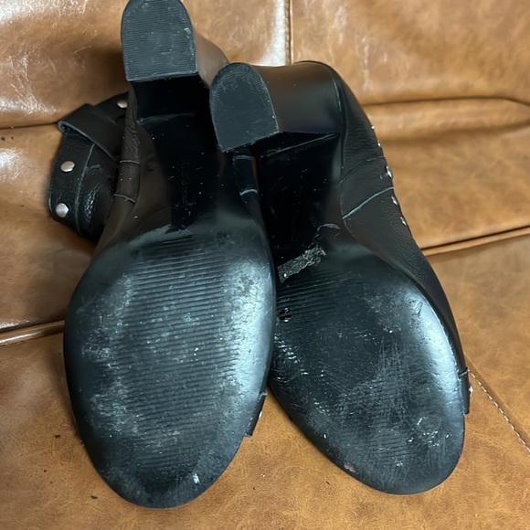 Booties - Picture 6 of 7